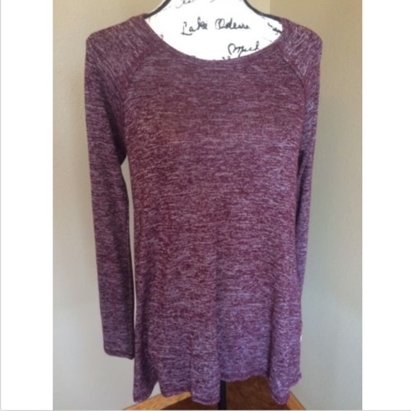 Hollister Tops - Hollister Juniors Size L Large long sleeve maroon